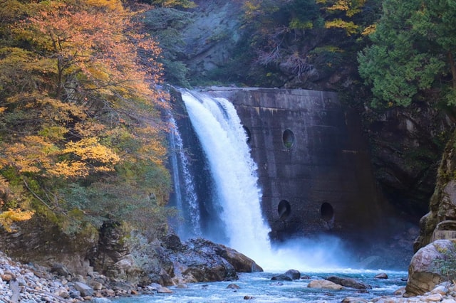 富山の日本酒は豊富な水が育む